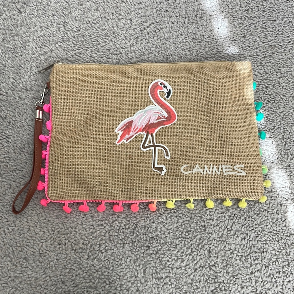 One strap zip up straw clutch/wristlet